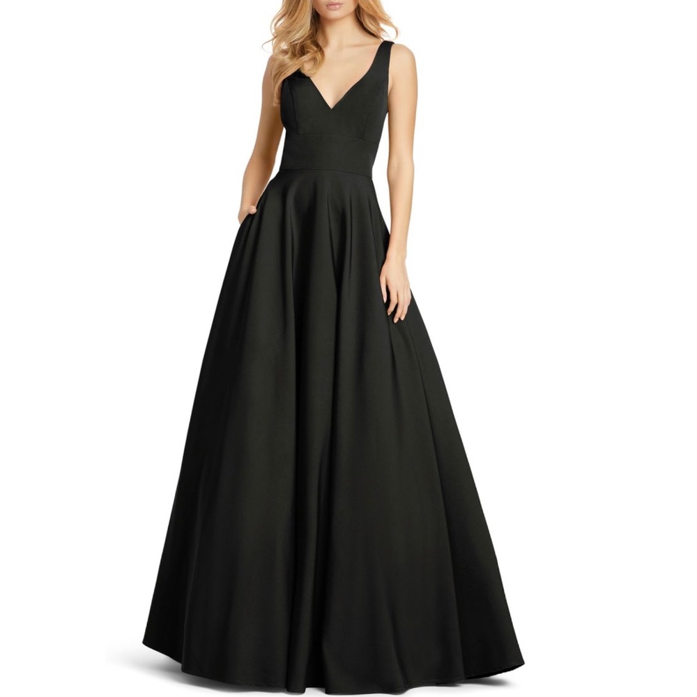 NEW Ieena Mac Duggal BLACK Classic SLEEVELESS Empire Waist A-LINE BALL GOWN - Picture 13 of 15